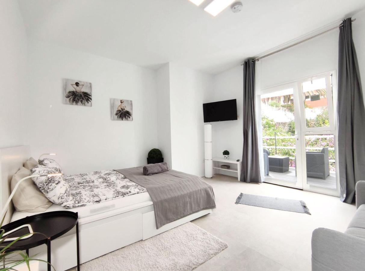 Apartments Fantastico Puerto De La Cruz With Balcony, Terrace, Air Conditioning And Free Parking, Ideal For Couples And Solo Travelers Puerto de la Cruz Kültér fotó
